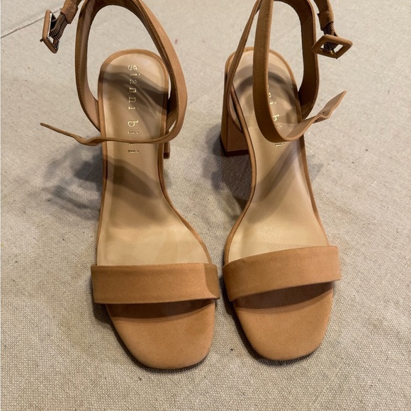 Gianni Bini Tan Block Heel Sandals - Picture 6 of 6